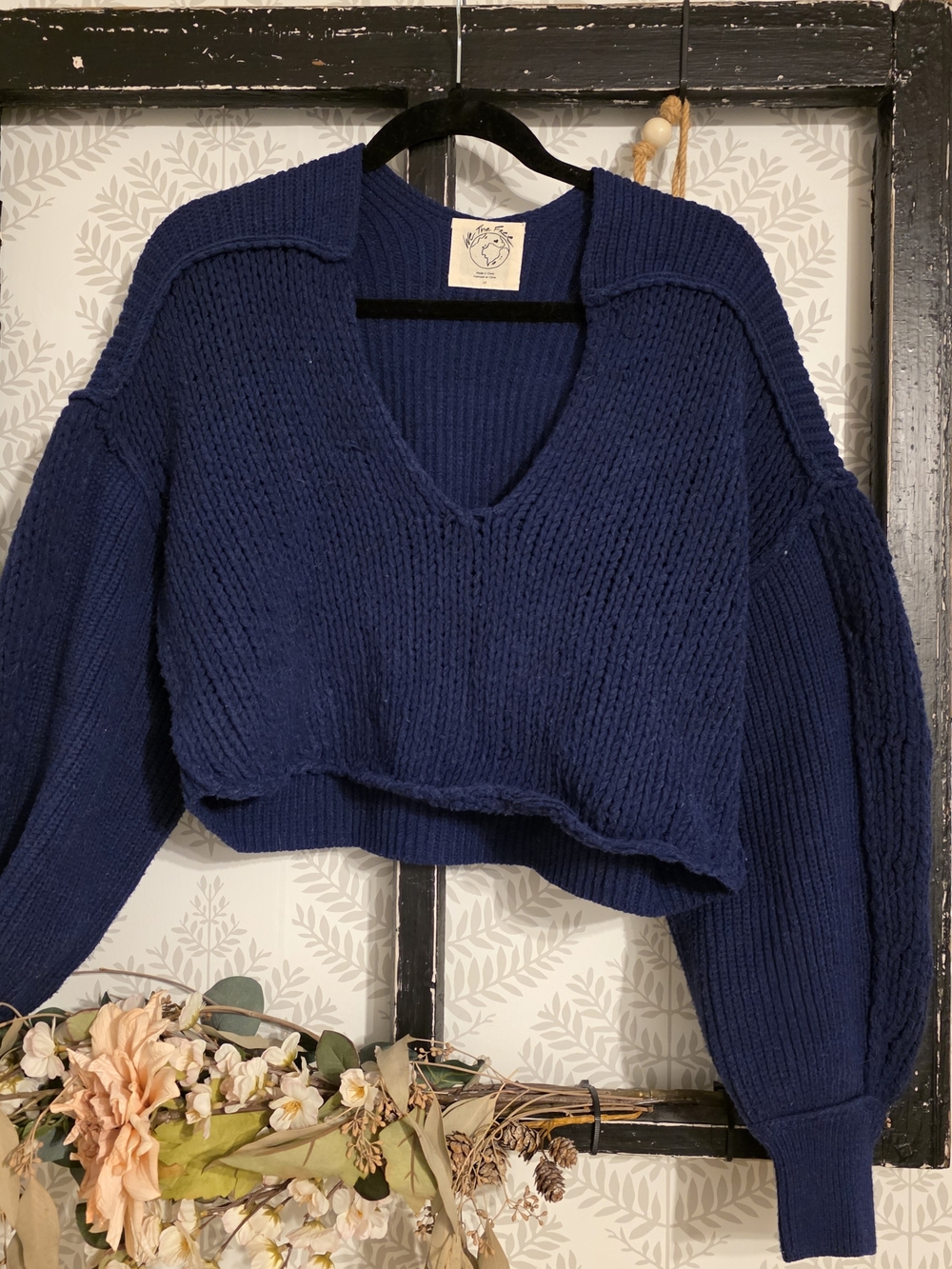 We The Free Cropped V-Neck Sweater in Deep Navy